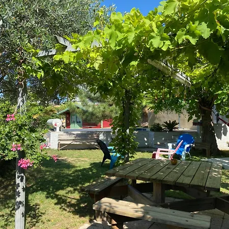 D'hôtes Le Cyprès Bleu *