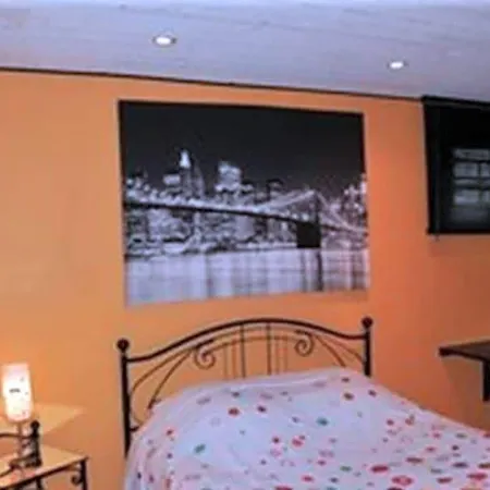 D'hotes Le Cypres Bleu فندق مبيت وإفطار *